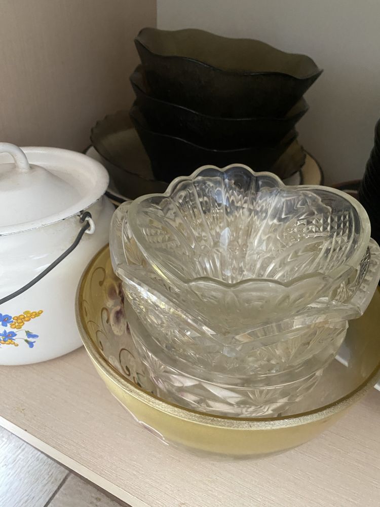 Кастрюли3000 т продам продам