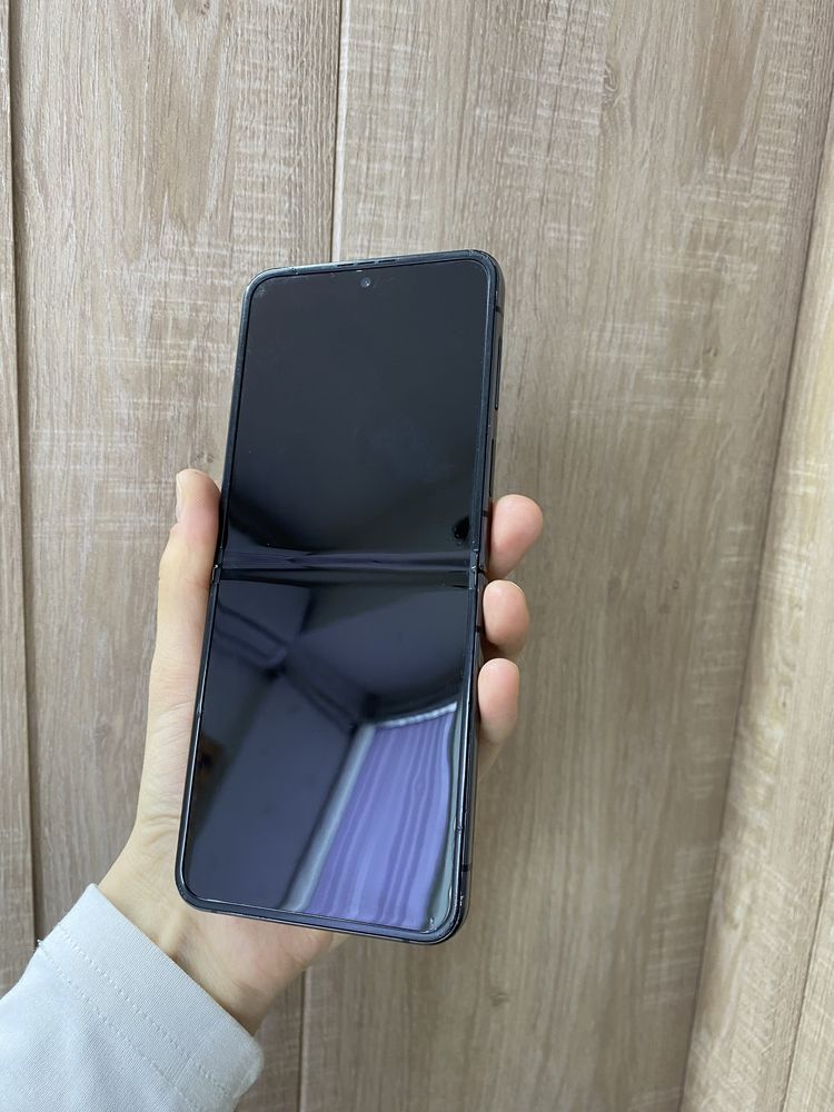 Samsung Galaxy Z Flip 4 256Gb