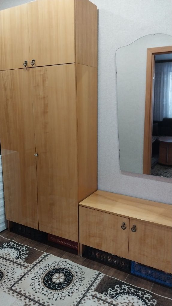 Продаю  мебель для прихожей