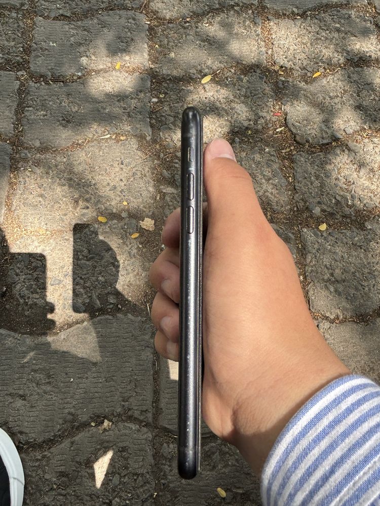 Айфон xr срочно