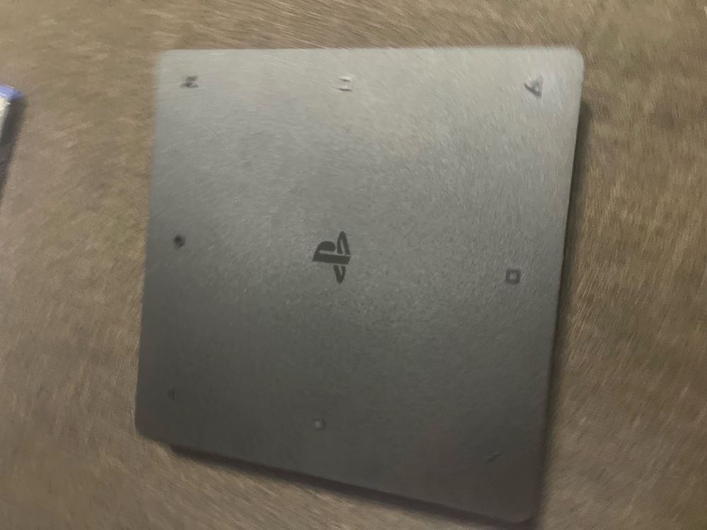 Ps4 б/у в хорошем состоянии на обмен