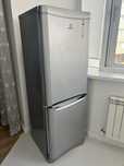 Продам б/у холодильник Indesit