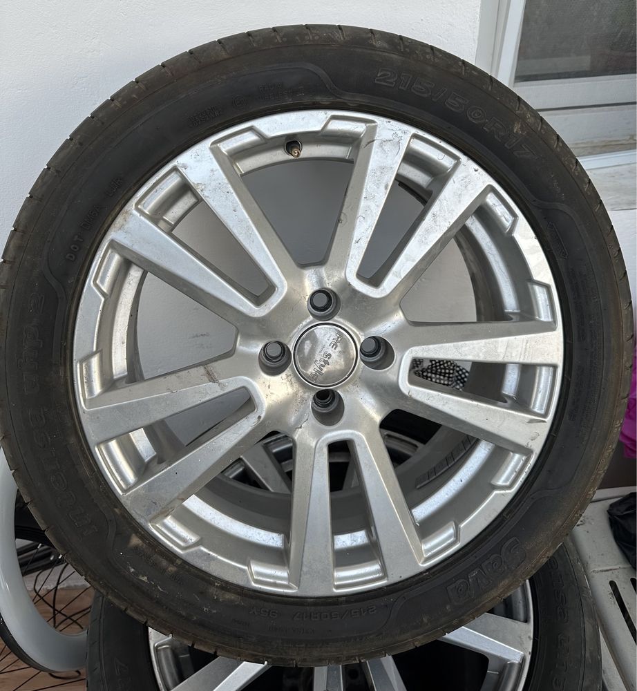 Продам диски с шинами R17