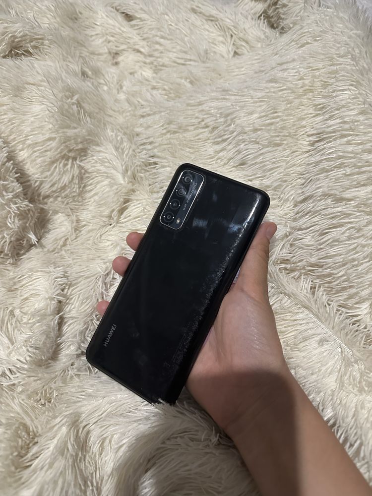 Продам смартфон HUAWEI P Smart 2021