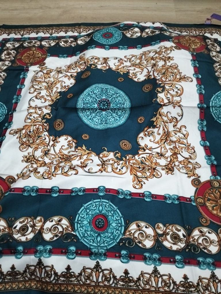 Платки палантины, полотенца в упаковке, листайте