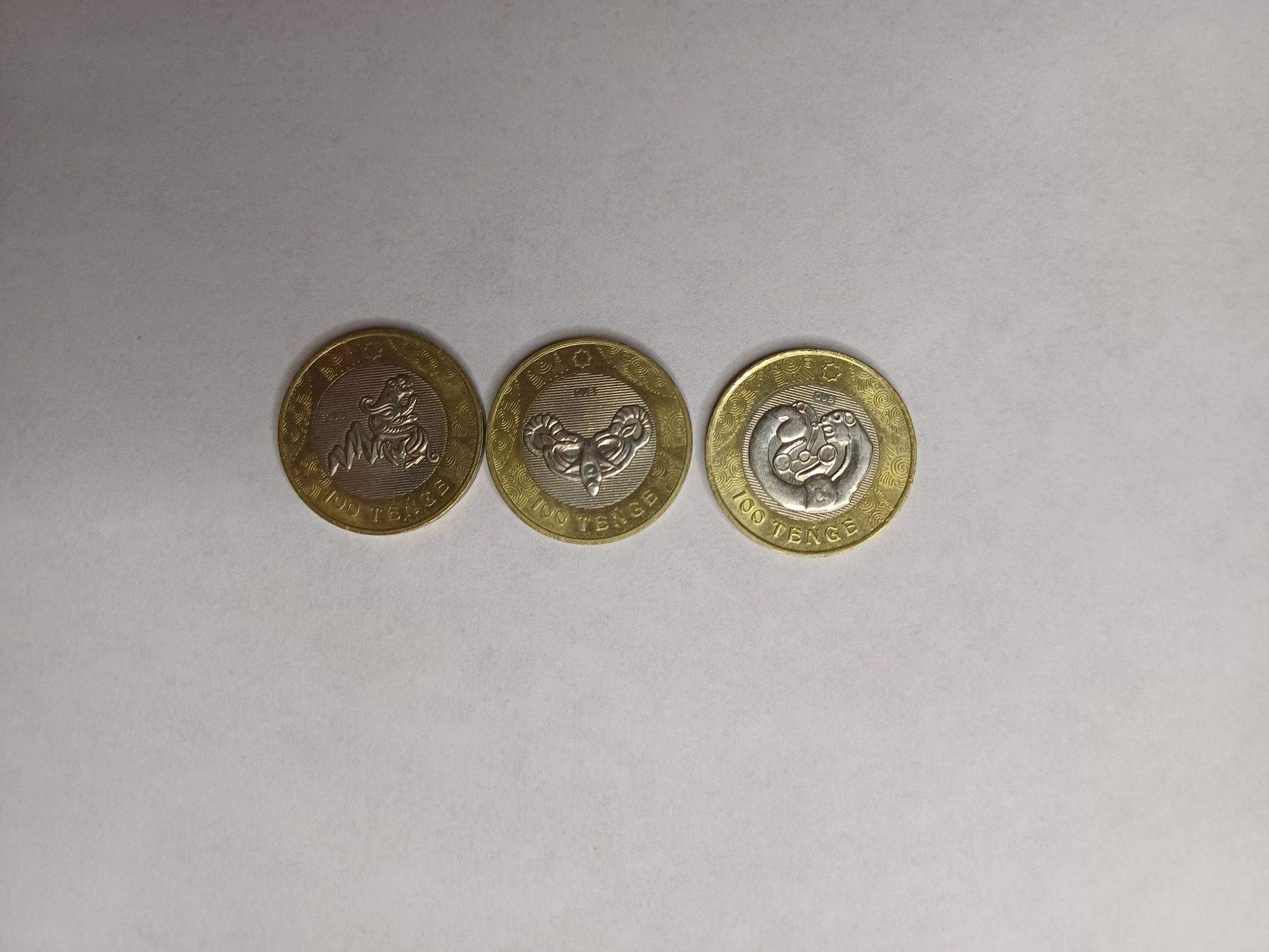 Продам монеты номиналом 100 тенге