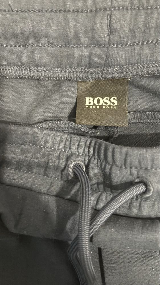 Продам трико HUGO BOSS оригинал