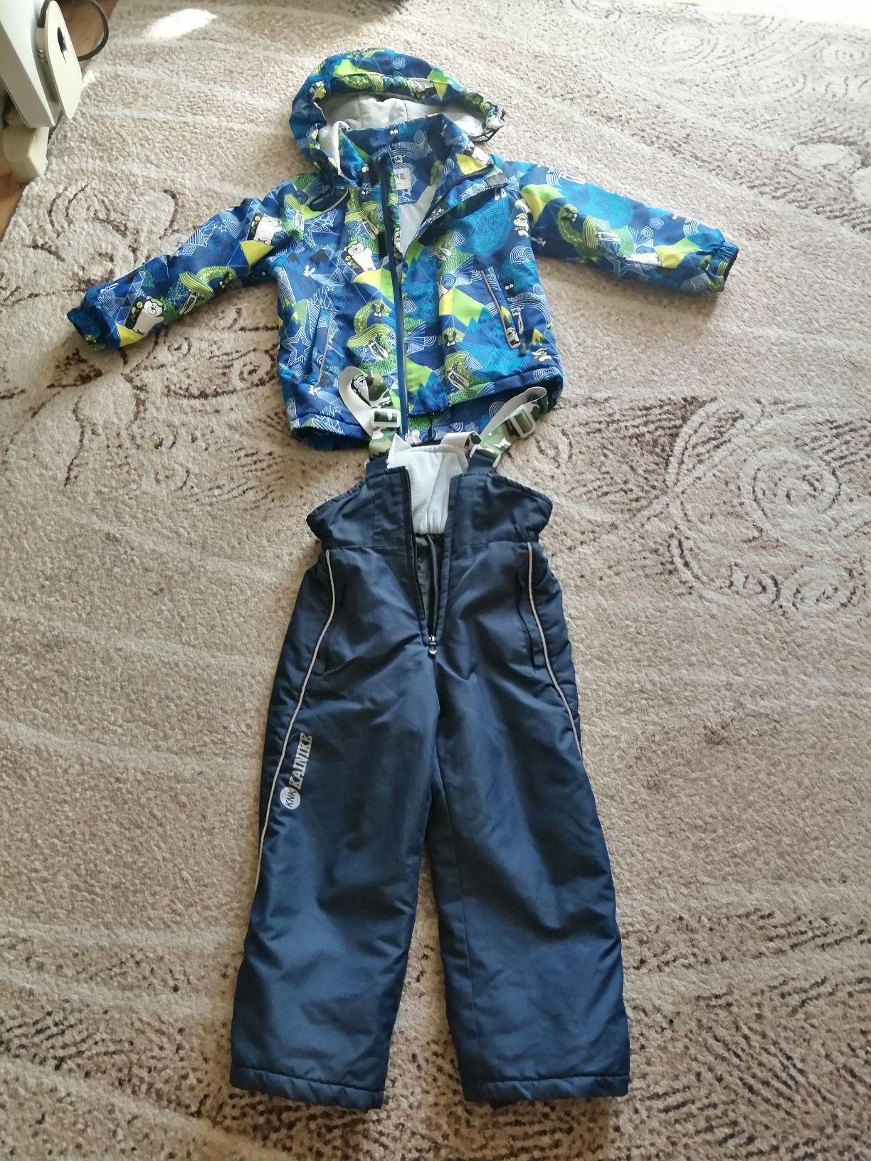 Продам детские зимние, демисезонные комбинезоны тройка