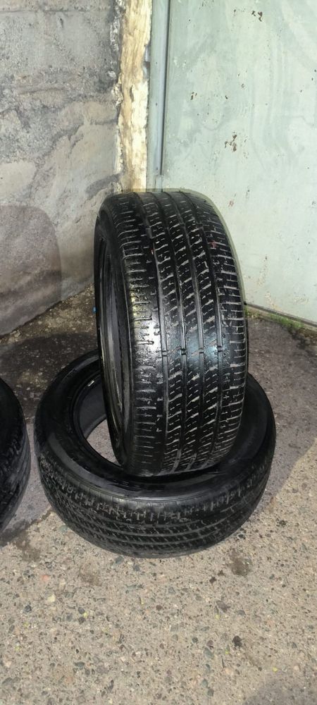 Продам летнюю резину 255/55 R18