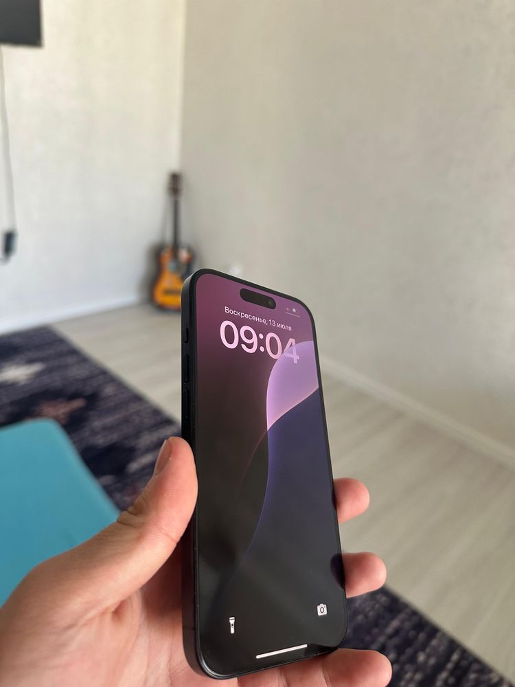 Продам iPhone 15 про