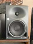 Нойман (Студийный монитор активный Neumann KH 120)