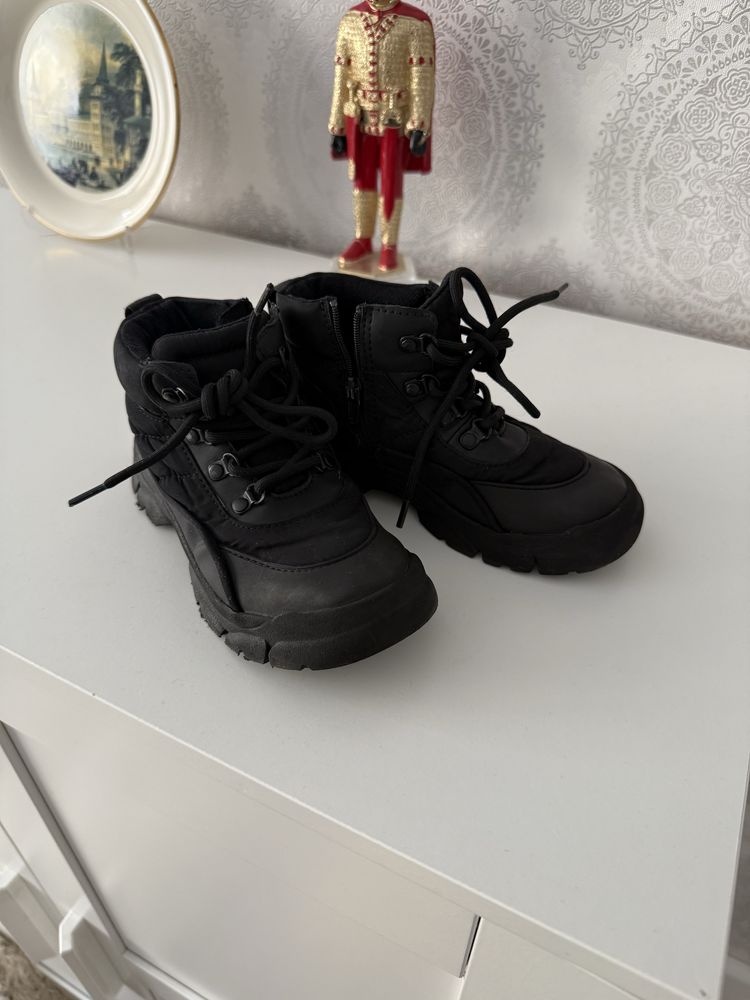 Ботинки ZARA зара демисезон р.26