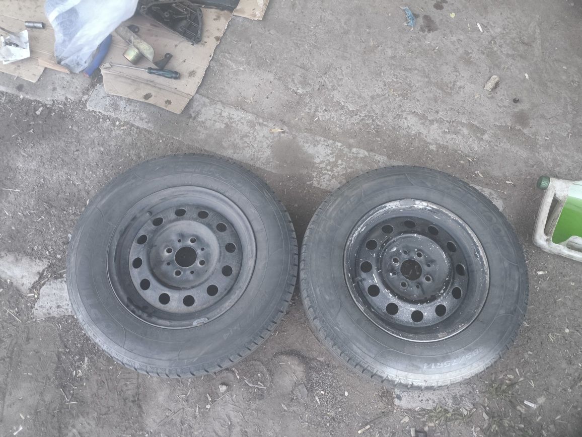 Продам диск с покрышками р14