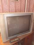 Продам два телевизора JVC 72.LG 32