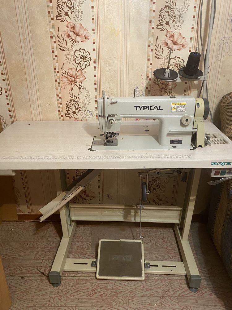 Швейная машина Typical