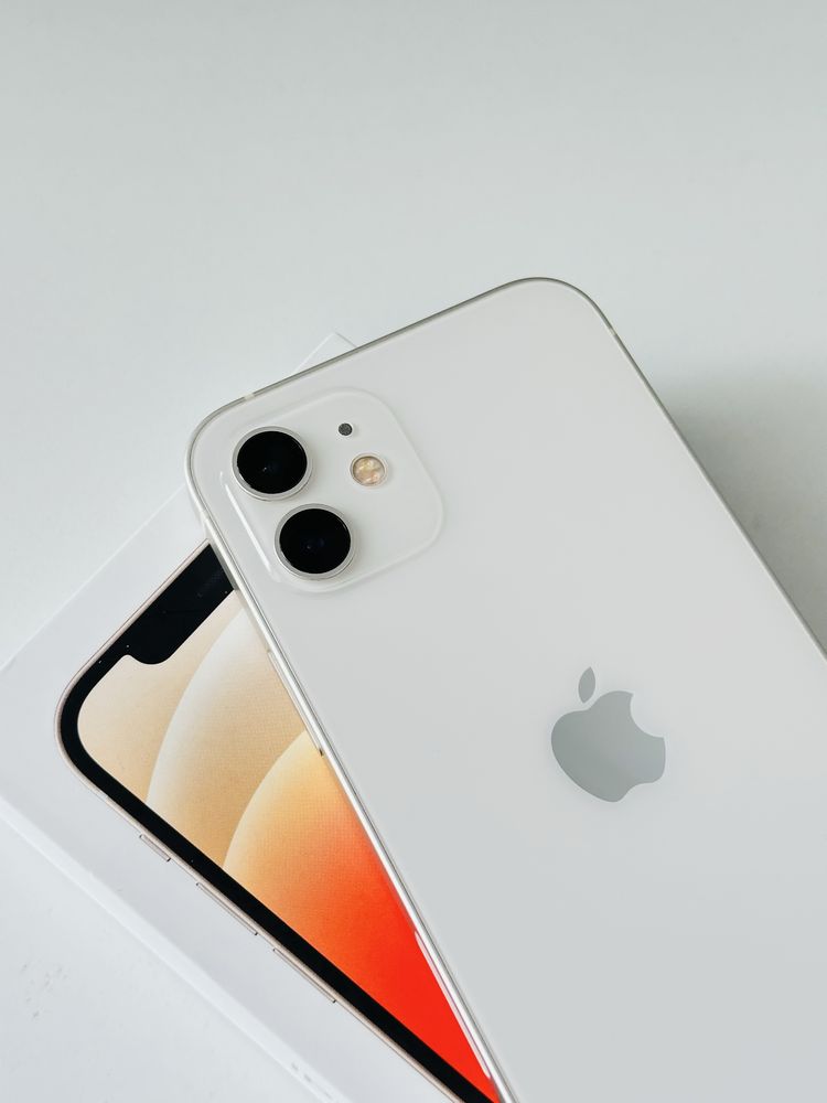iPhone 12 В отличном состояний