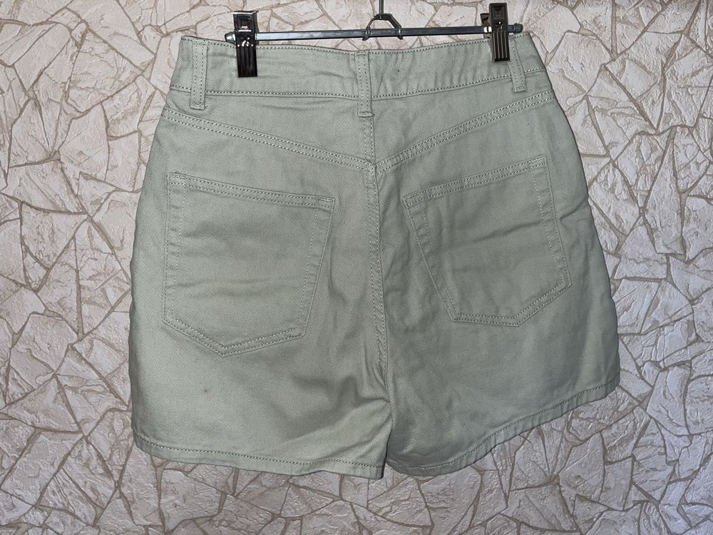 Летние шорты фирмы H&M
