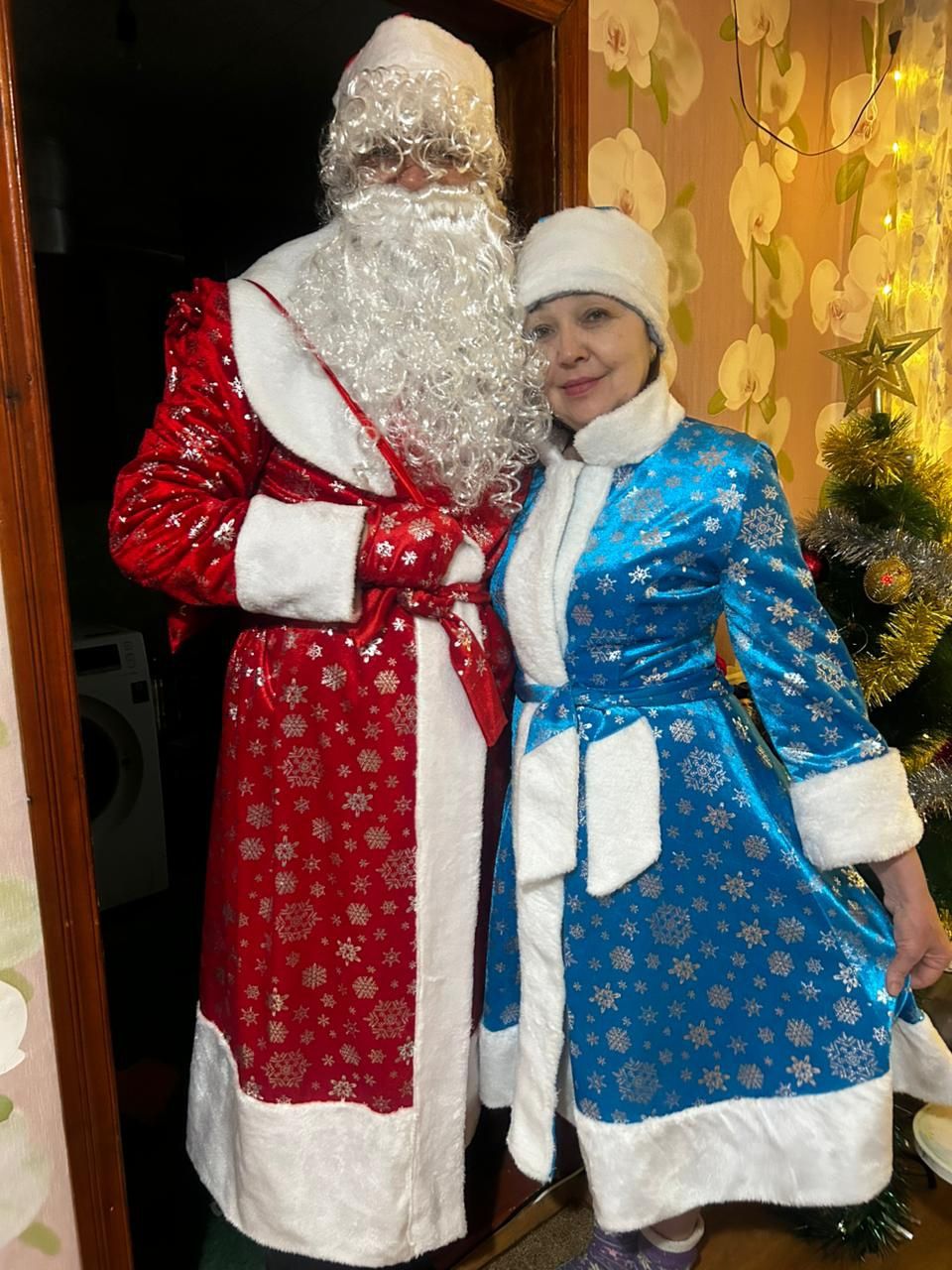 Прокат костюмов Деда мороза и Снегурочки