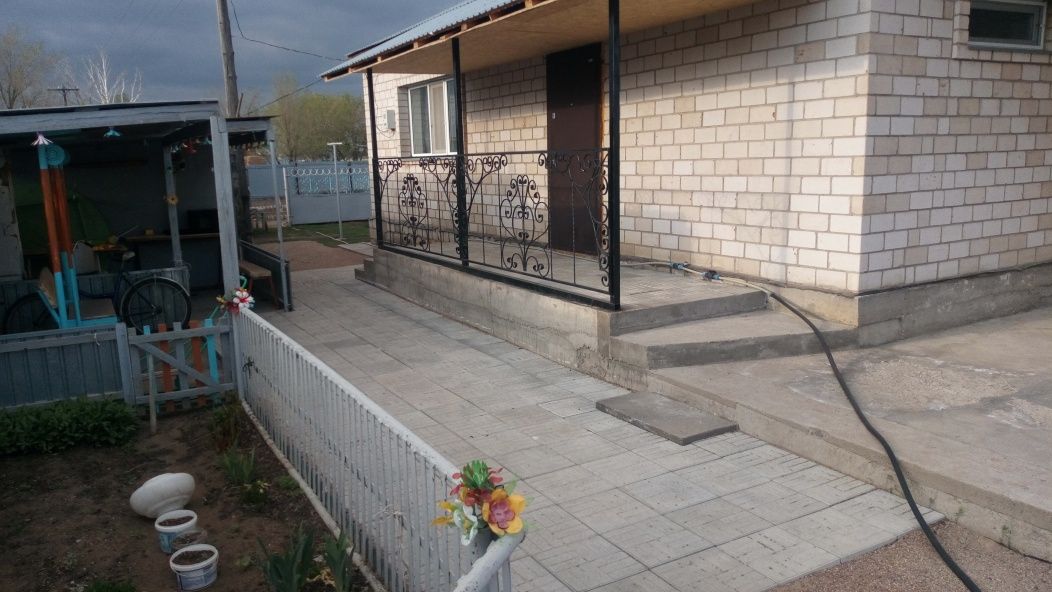 Продаётся новый дом, с мебелью. Можно ключ на ключ с доплатой.