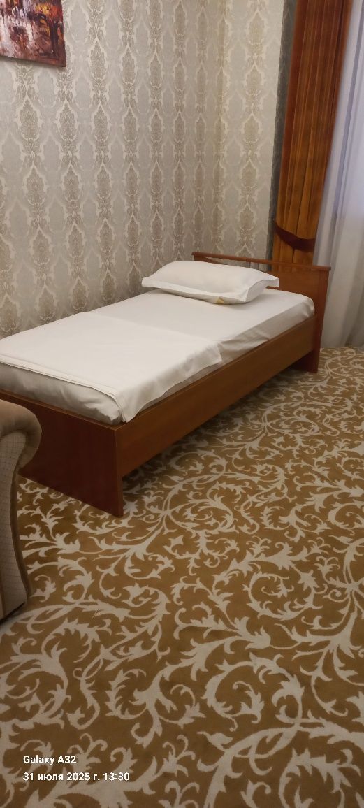 Продам кровать,дерево