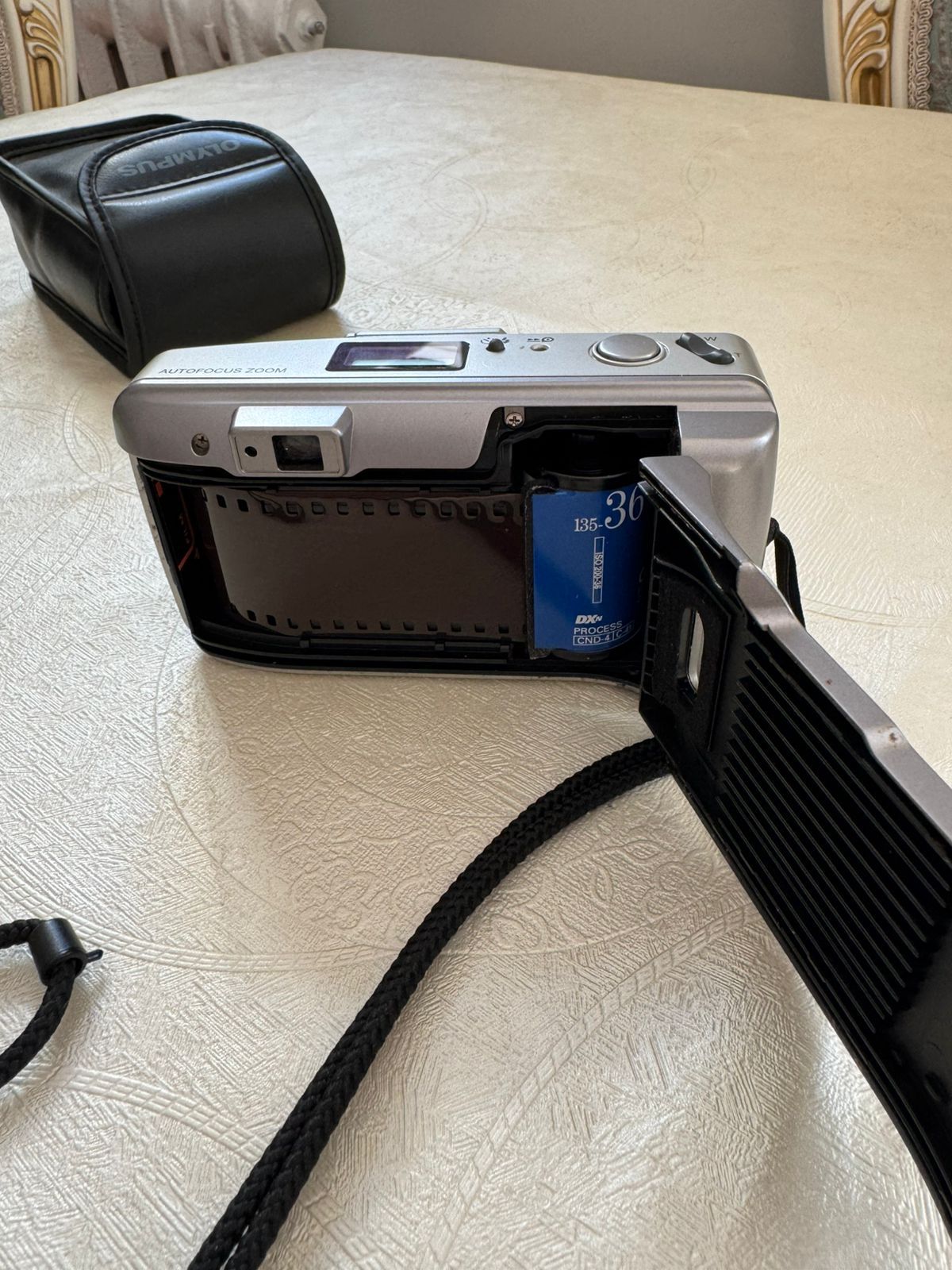 Продам фотоаппарат olympus super zoom 76 s