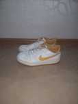 Женские фирменные кроссовки Nike размер 39