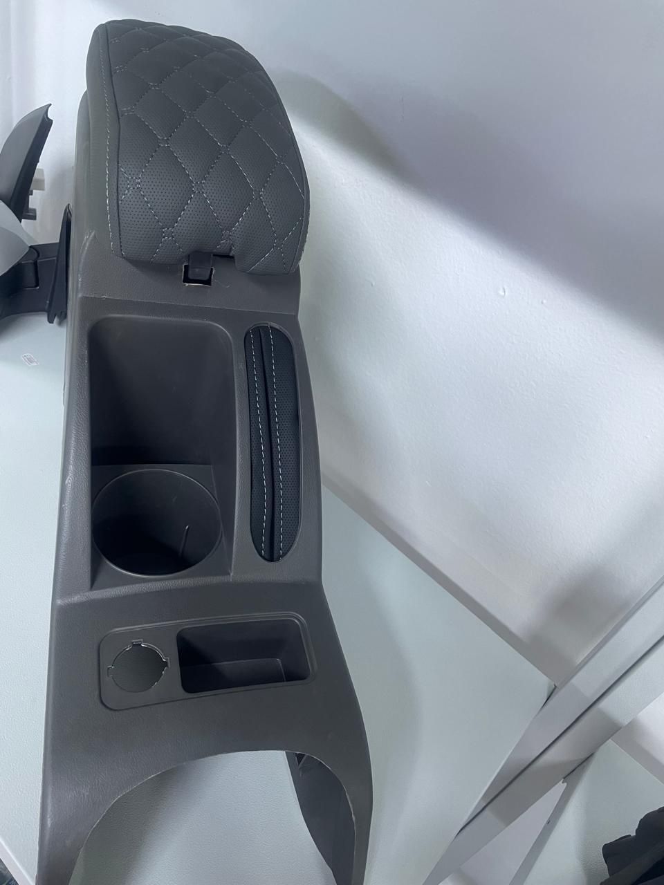 Подлокотник на Chevrolet Cobalt