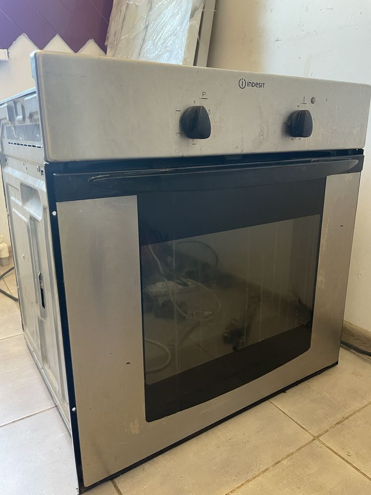 Духовая печь духовка Indesit Индезит встраиваемая