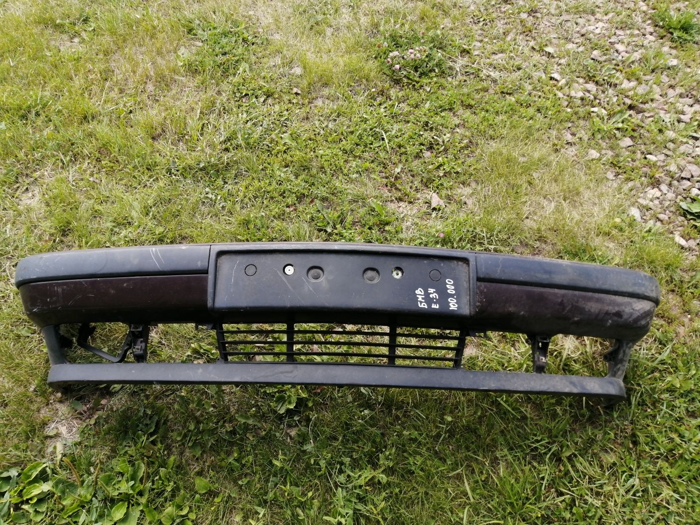 Продам передний и задний бампер на БМВ Е-34