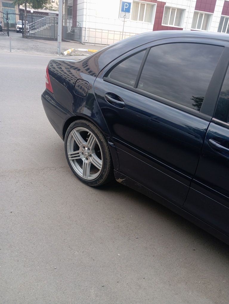 Диски с шинами AMG на R18