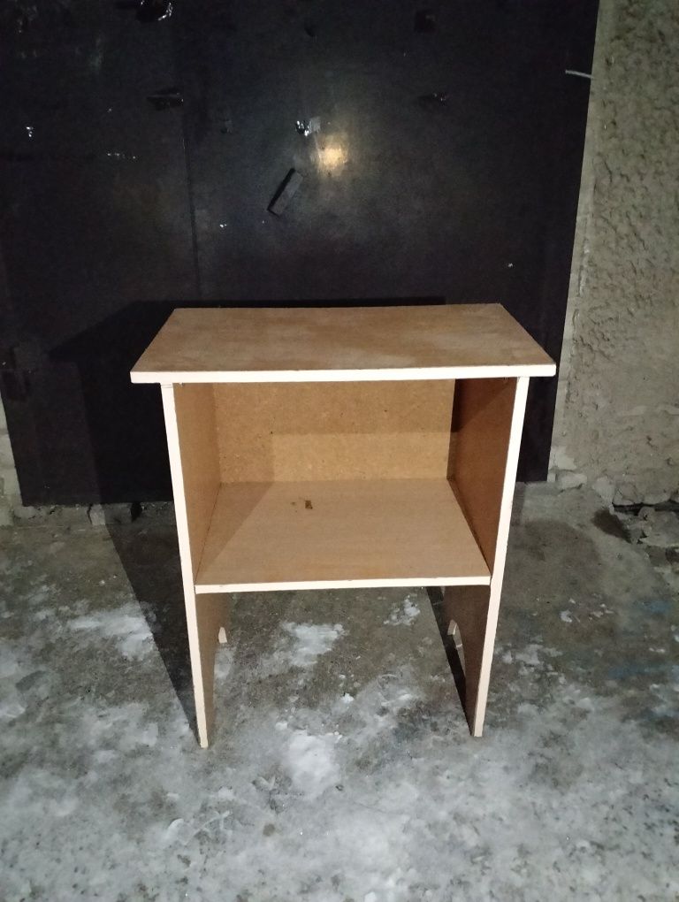 Продам  Столик- Помощник. 5000 тг