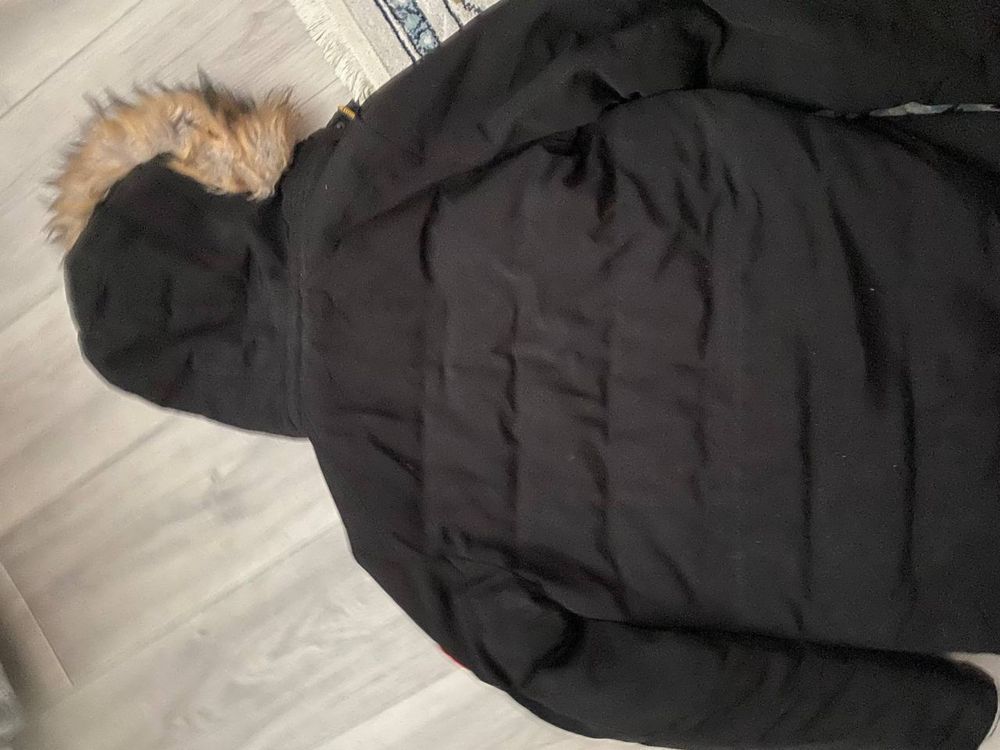 Продам куртку зимнюю
