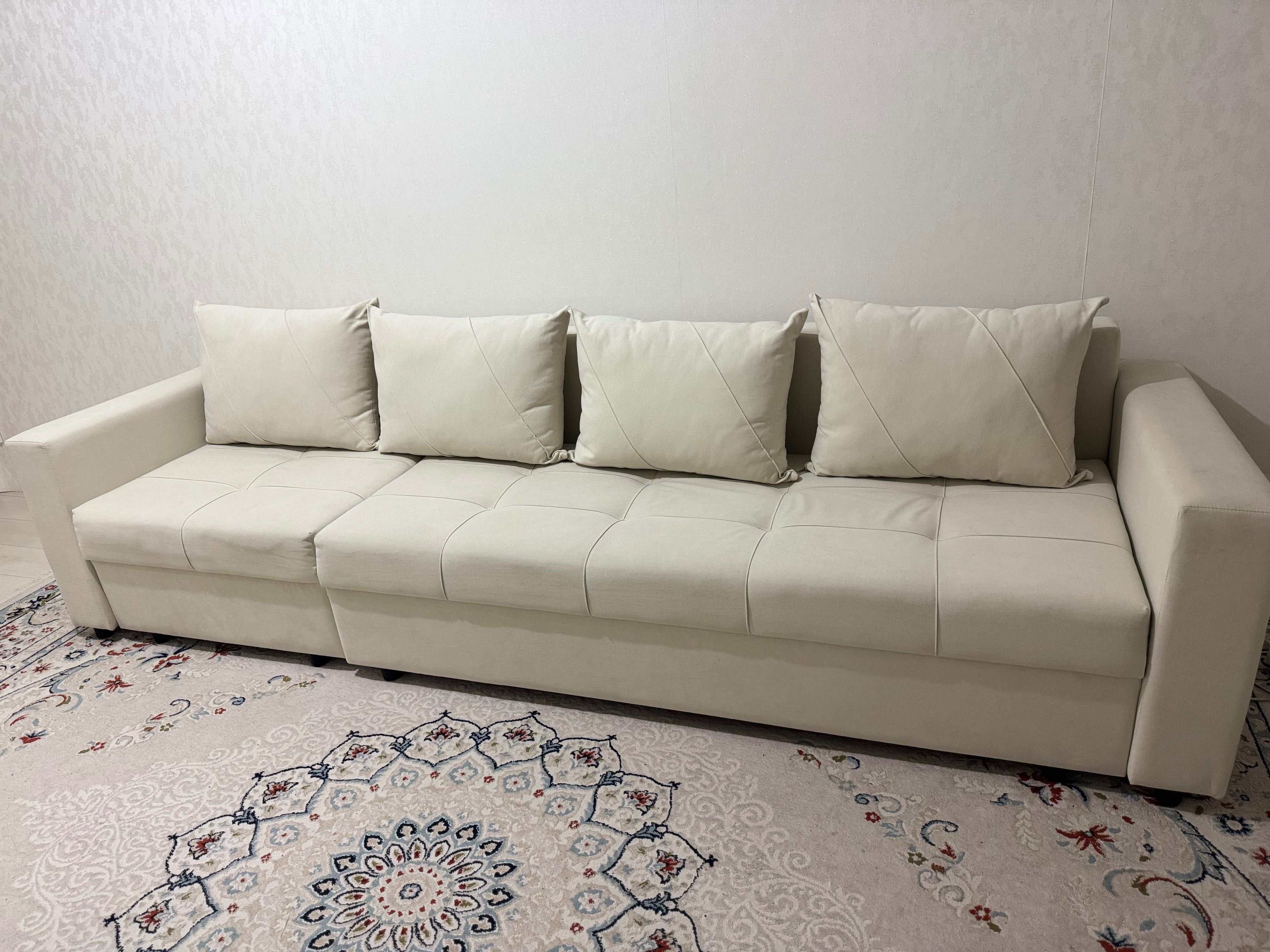 Продам светлый новый диван 3 метра