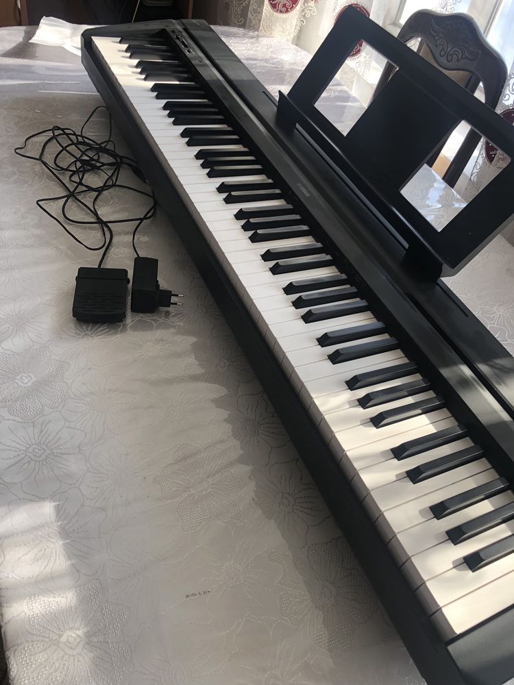 Продам цифровое пианино YAMAHA в идеальном состоянии.