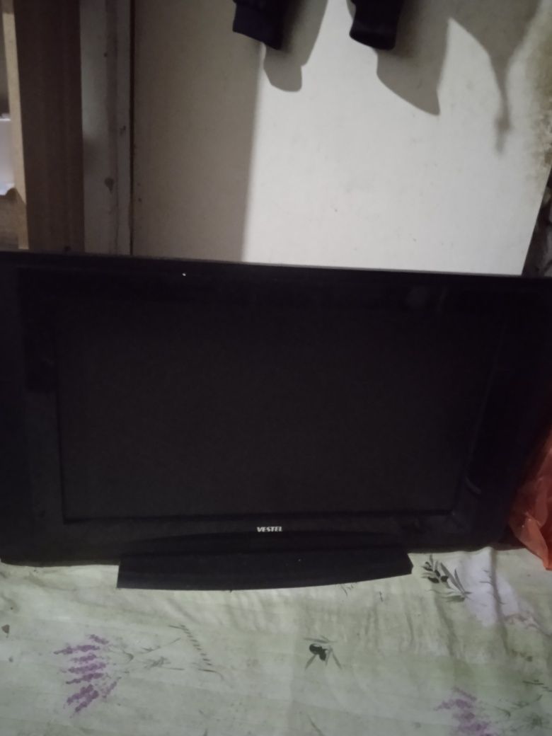 Продам телевизор Vestel.