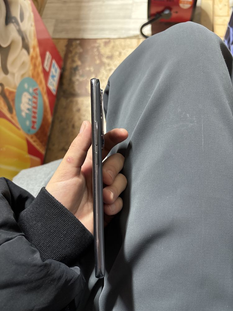 Oppo 11 сатылады багасы 50000мын