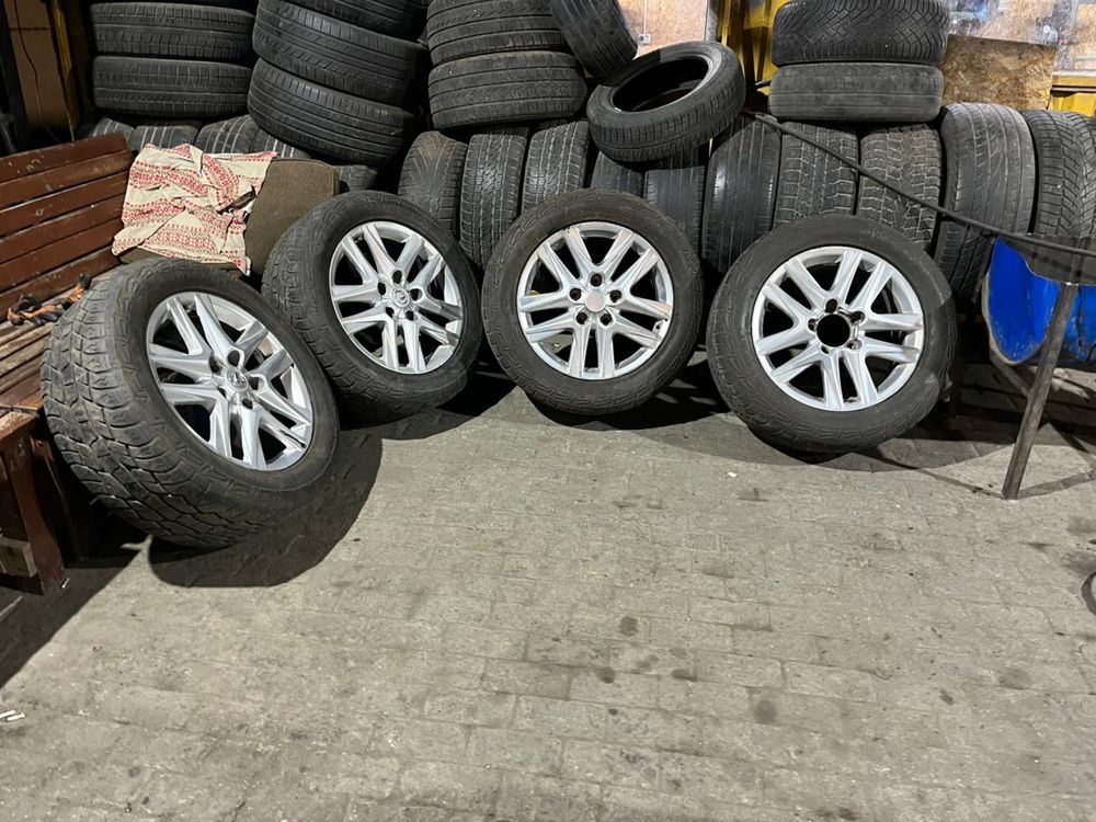 Продам диск с резинами 470/570