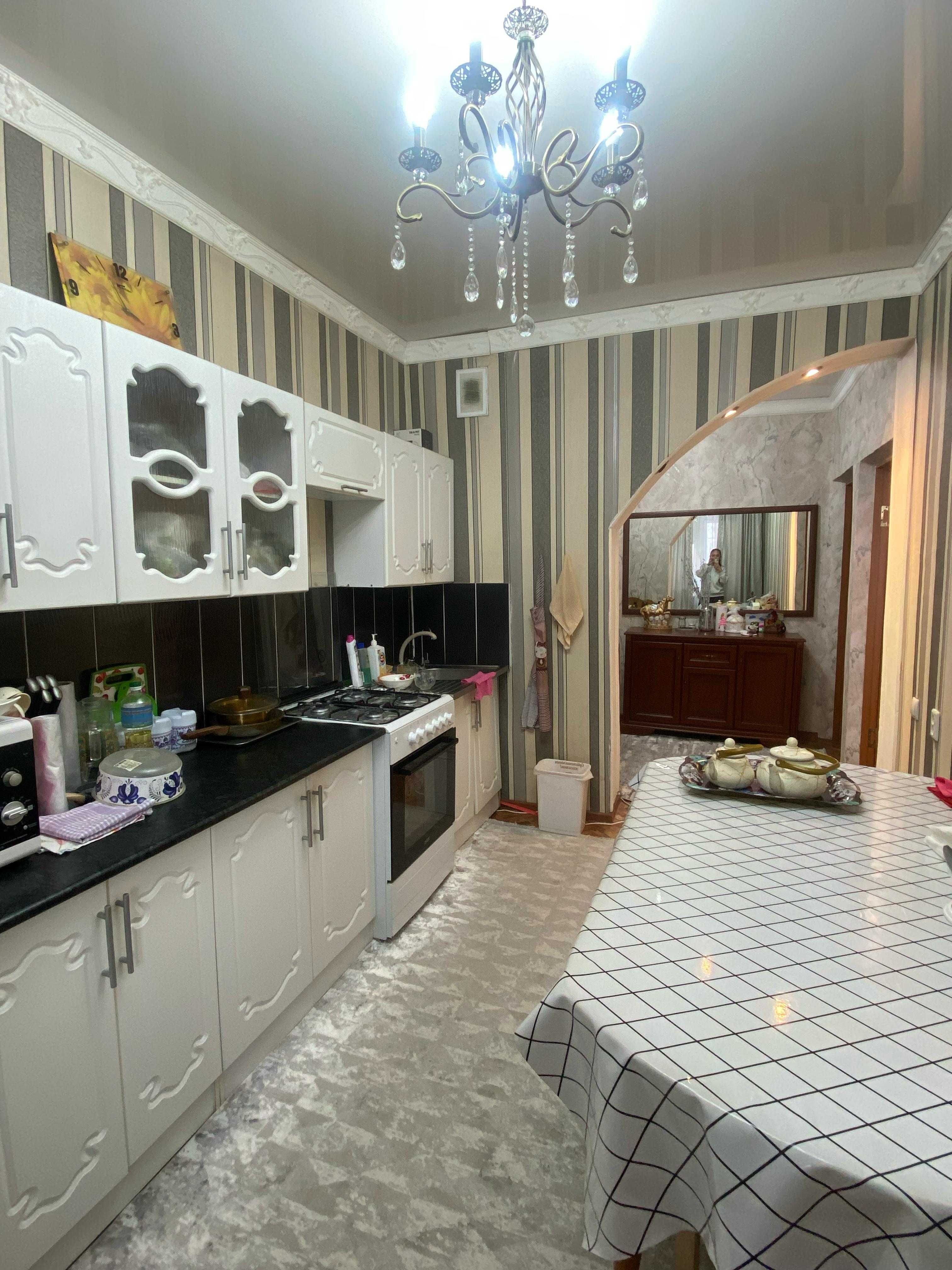 Продам квартиру Гаухар Империя