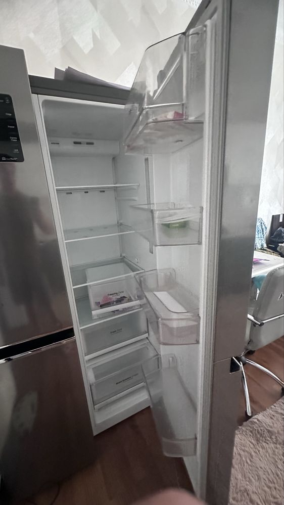 Холодильник б/у  хорошего состояние
