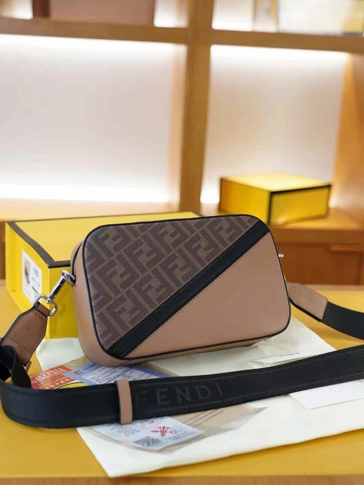 Барсетки FENDI люкс качества