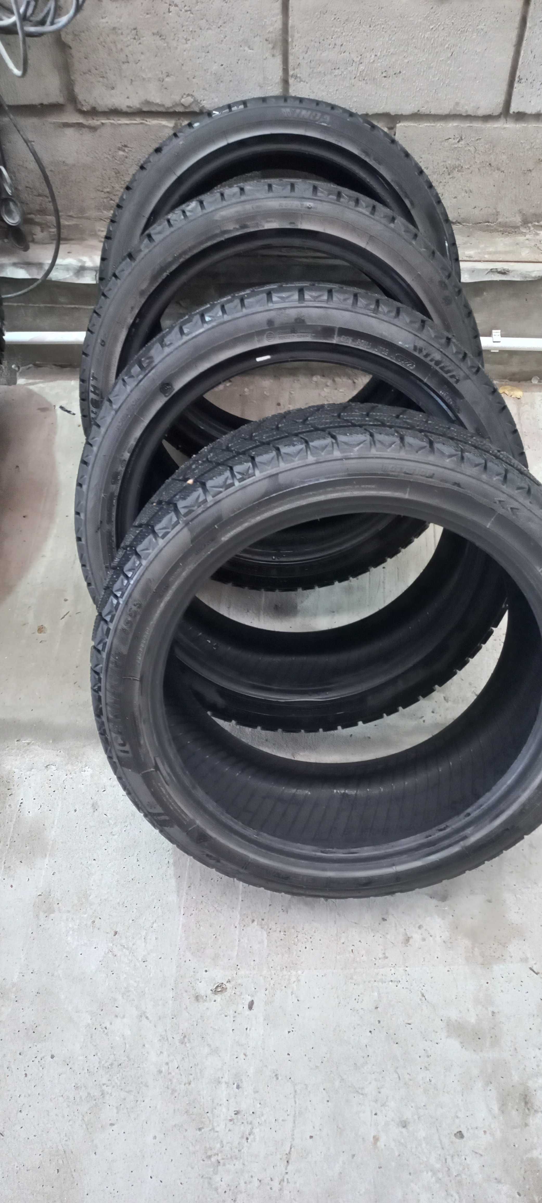 Winda IS69 225/45 R19 96T без шипов