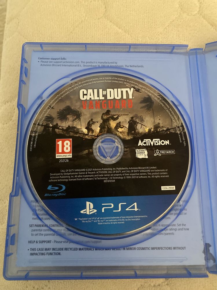 Продам игру call of duty на пс4 подходит и на пятую