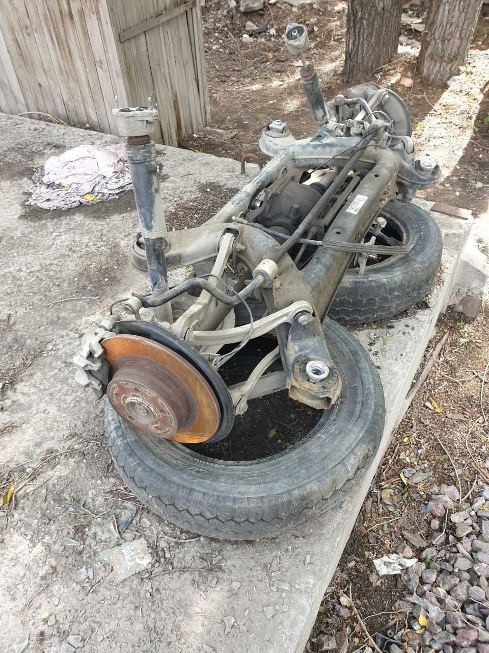 Задняя подвеска в сборе на Мерседес W204