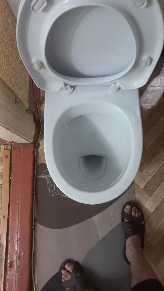 Унитаз. 5000 тенге