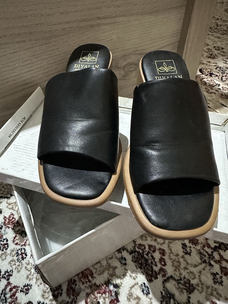 Продам, летный обувь шлепанцы