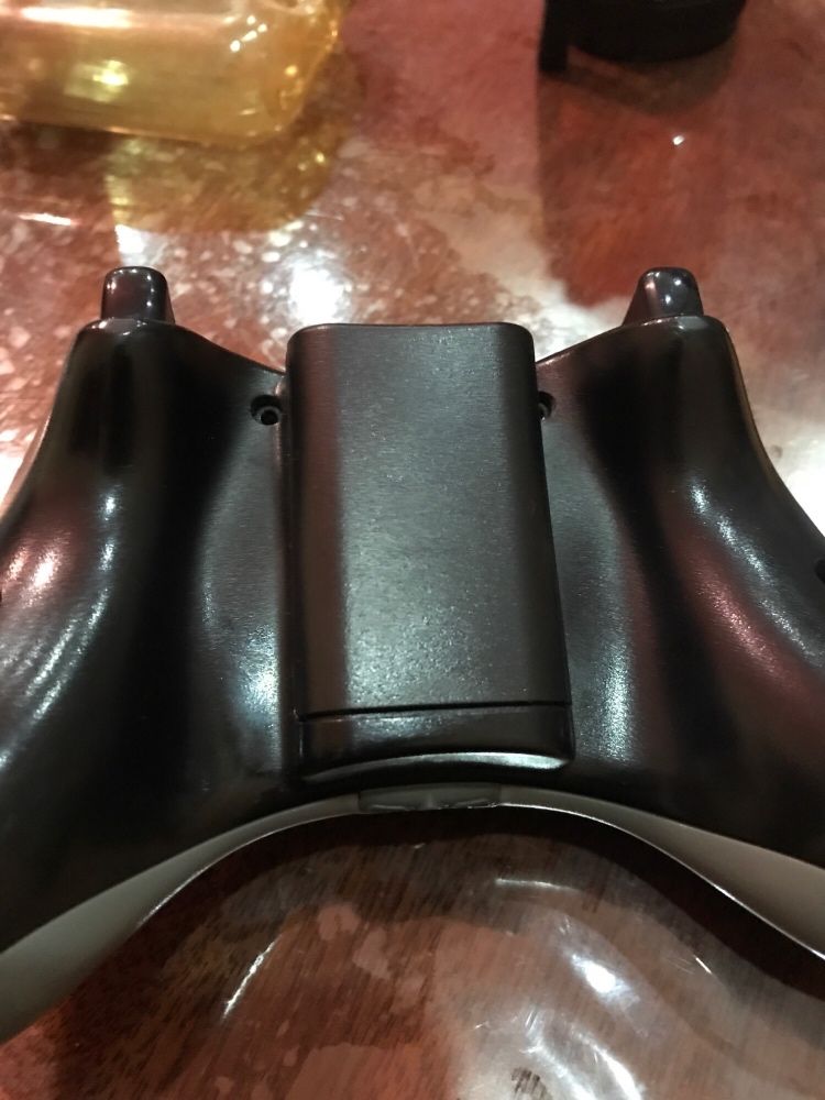 Крышка батарейного отсека джойстика XBOX 360 ( чёрные и белые ) Оригин
