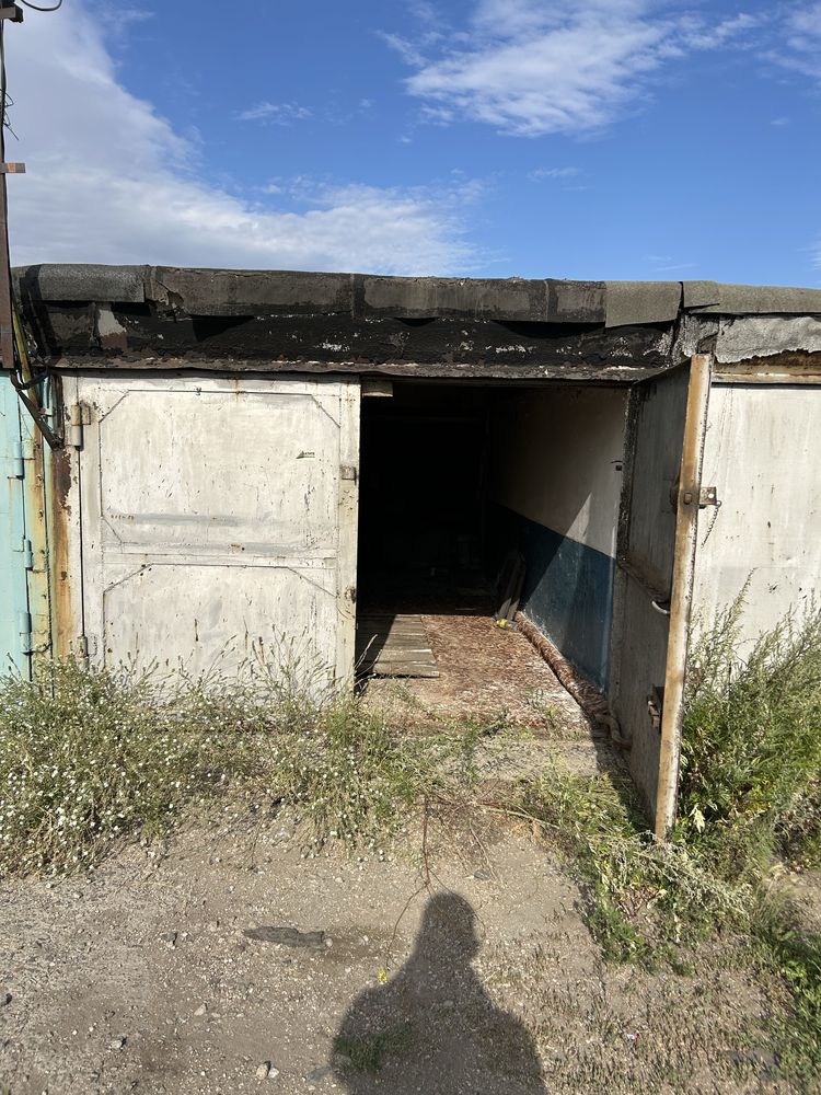 Продам гараж в аксу