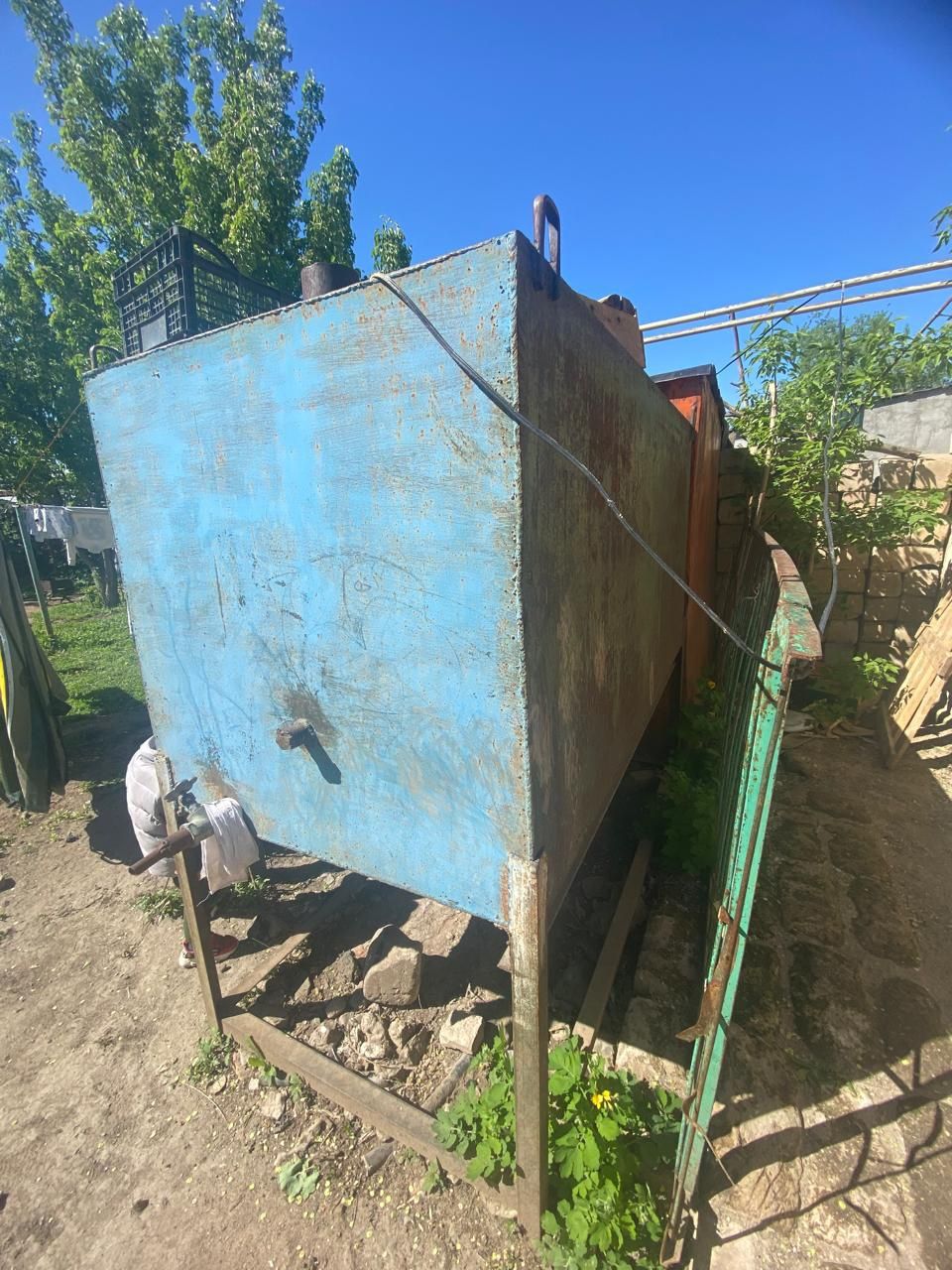 Продам ёмкость для воды
