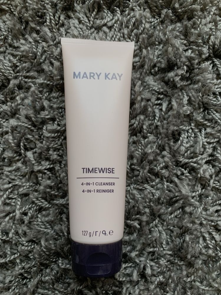 Очищающее средство 4-in-1 TimeWise Mary Kay. 4 в 1 TimeWise Мэри Кей