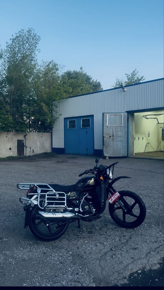 Продаю мотоцикл срочно